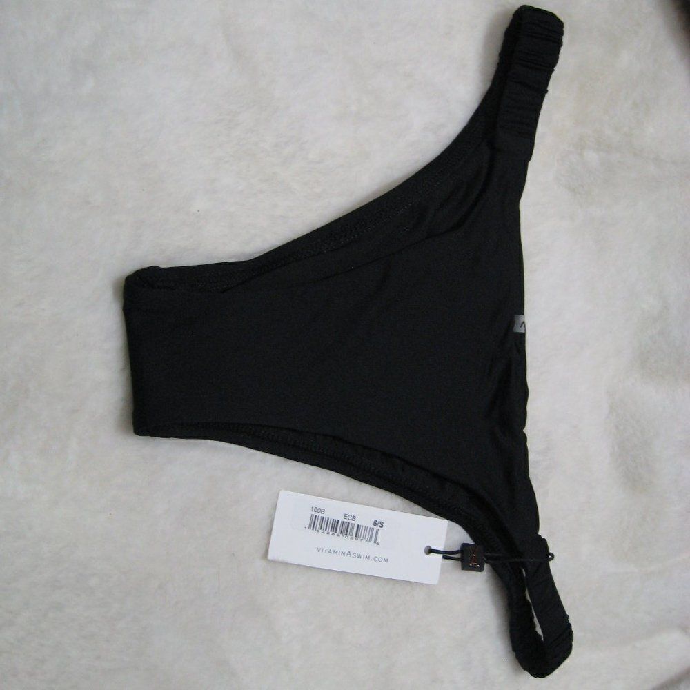 NWT Vitamin A Bikini Bottom SIZE 4
